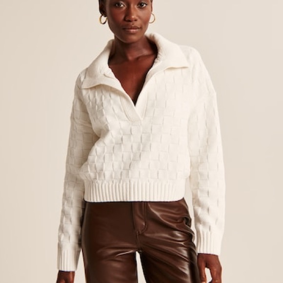 Abercrombie & Fitch Sweaters - NWOT Abercrombie Checkerboard Stitch Notch-neck Sweater